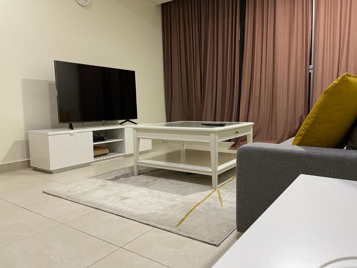 Metro Premium Location Spacious 2 Bedroom Apartment Right Next To The Metro Dubai Bagian luar foto
